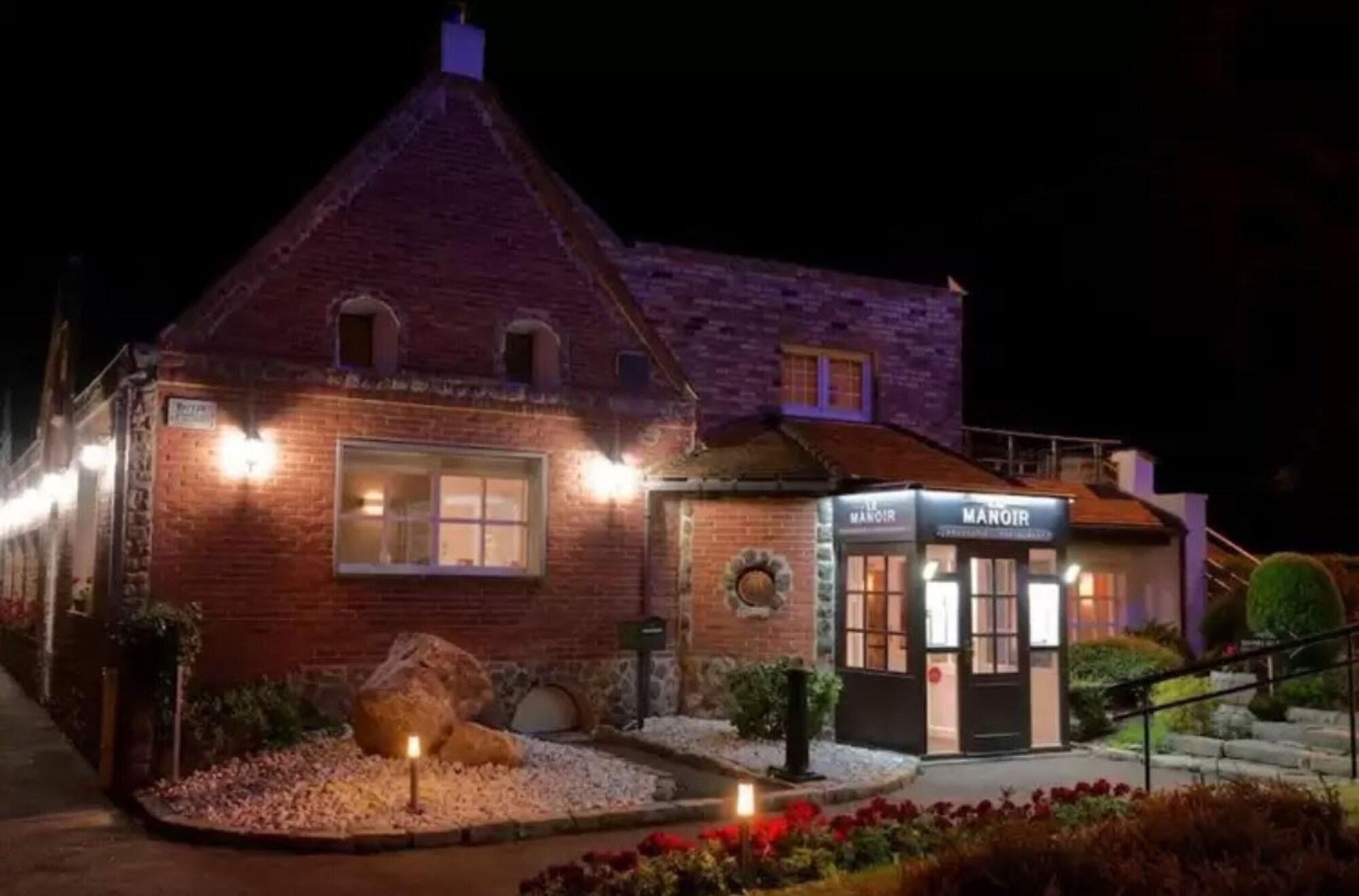 Готель Le Manoir Orchies Екстер'єр фото